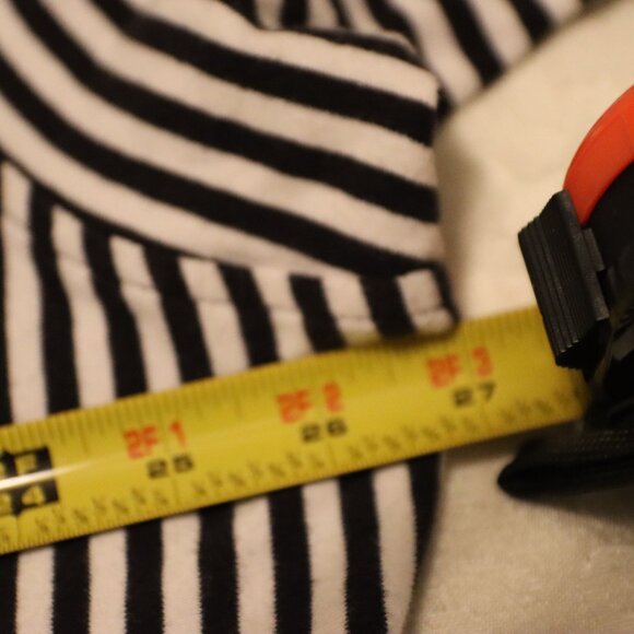 Eddie Bauer Black and White Stripped hoodie Size 2XL - Picture 7 of 13